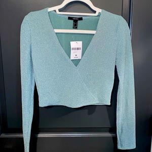 Forever 21 cropped knit shirt